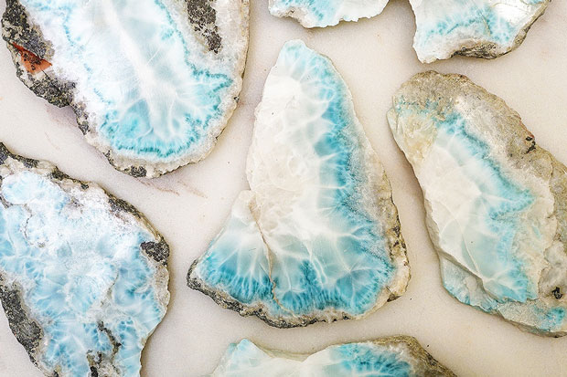 سنگ لاریمار (Larimar)